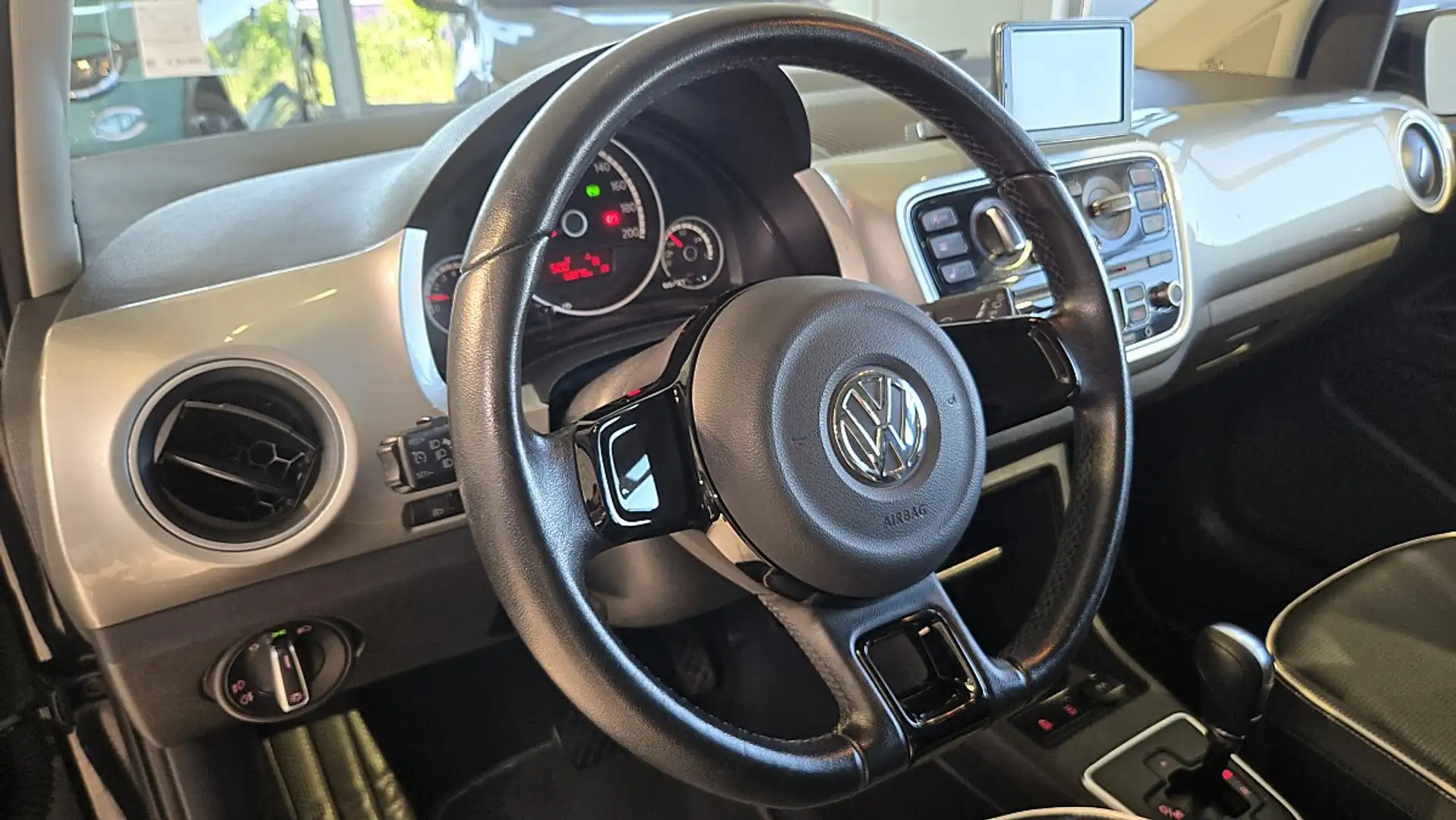 Volkswagen Sonstige Up 1,0 high up! BMT ASG --AUTOMATIK-- Schwarz - 2