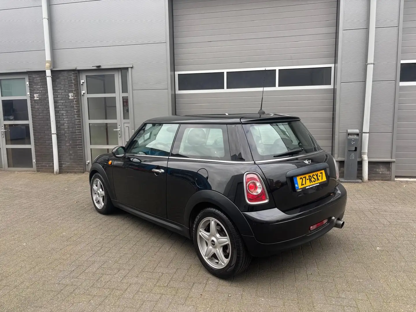 MINI One Mini 1.6 MINIMALIST Business Line Zwart - 2