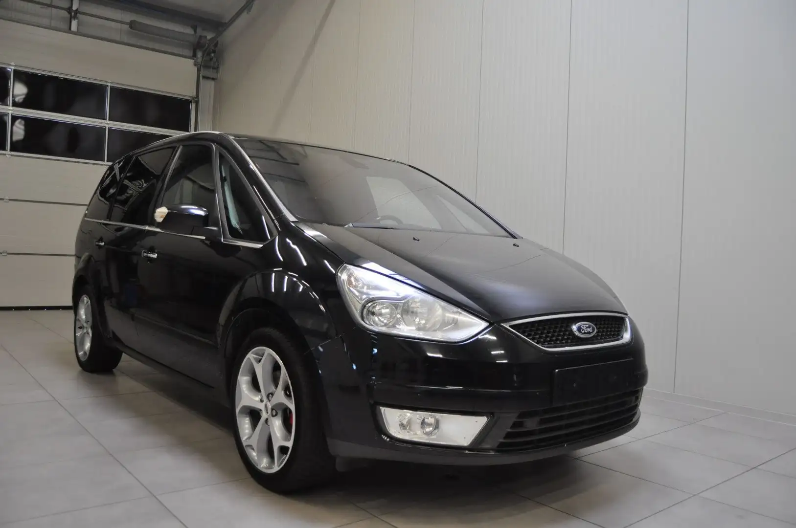 Ford Galaxy Titanium 2.2TDCI Noir - 1