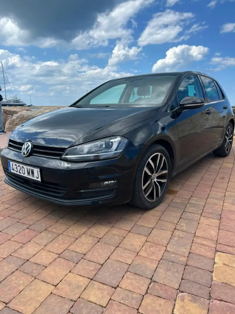Volkswagen Golf 1.6TDI CR BMT Allstar Zwart - 1