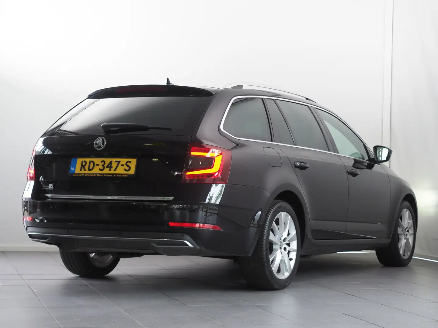Skoda Octavia Combi 1.4 TSI Greentech Style Business | Stoelverw Zwart - 2