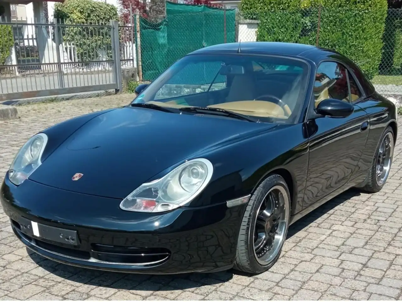 Porsche 996 Carrera 4 con Hard Top, foto 1