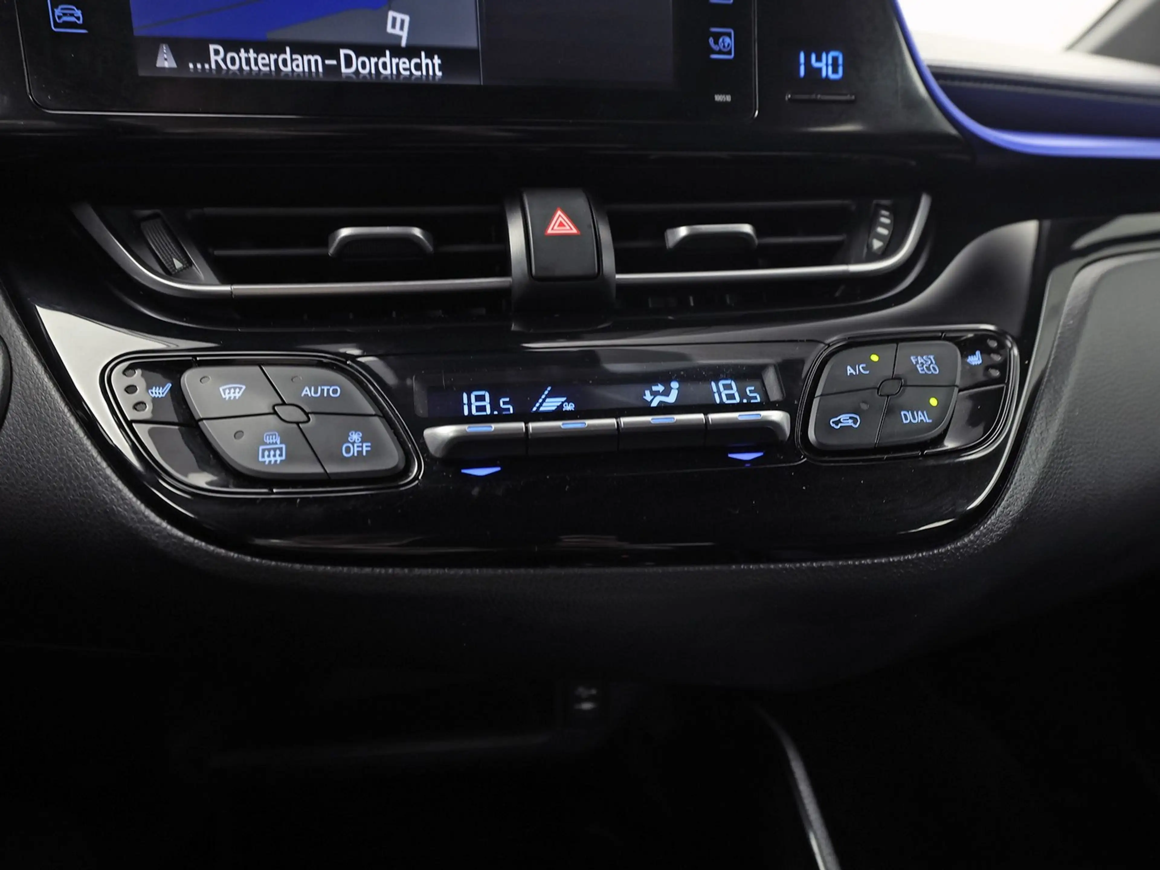 Toyota C-HR 1.8 Hybrid Bi-Tone Dynamic Automaat (NAVIGATIE, CA — photo 9