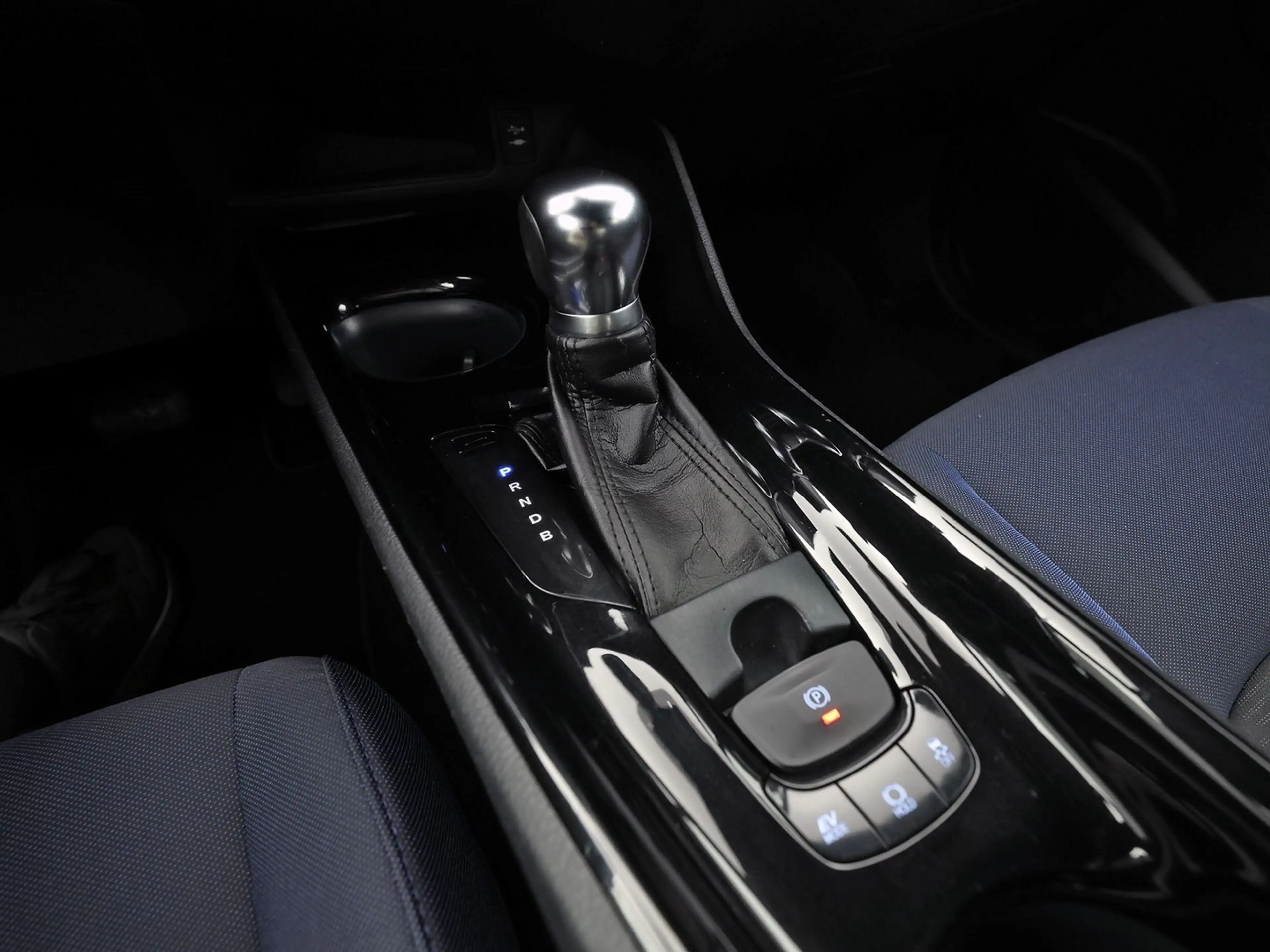 Toyota C-HR 1.8 Hybrid Bi-Tone Dynamic Automaat (NAVIGATIE, CA — photo 12