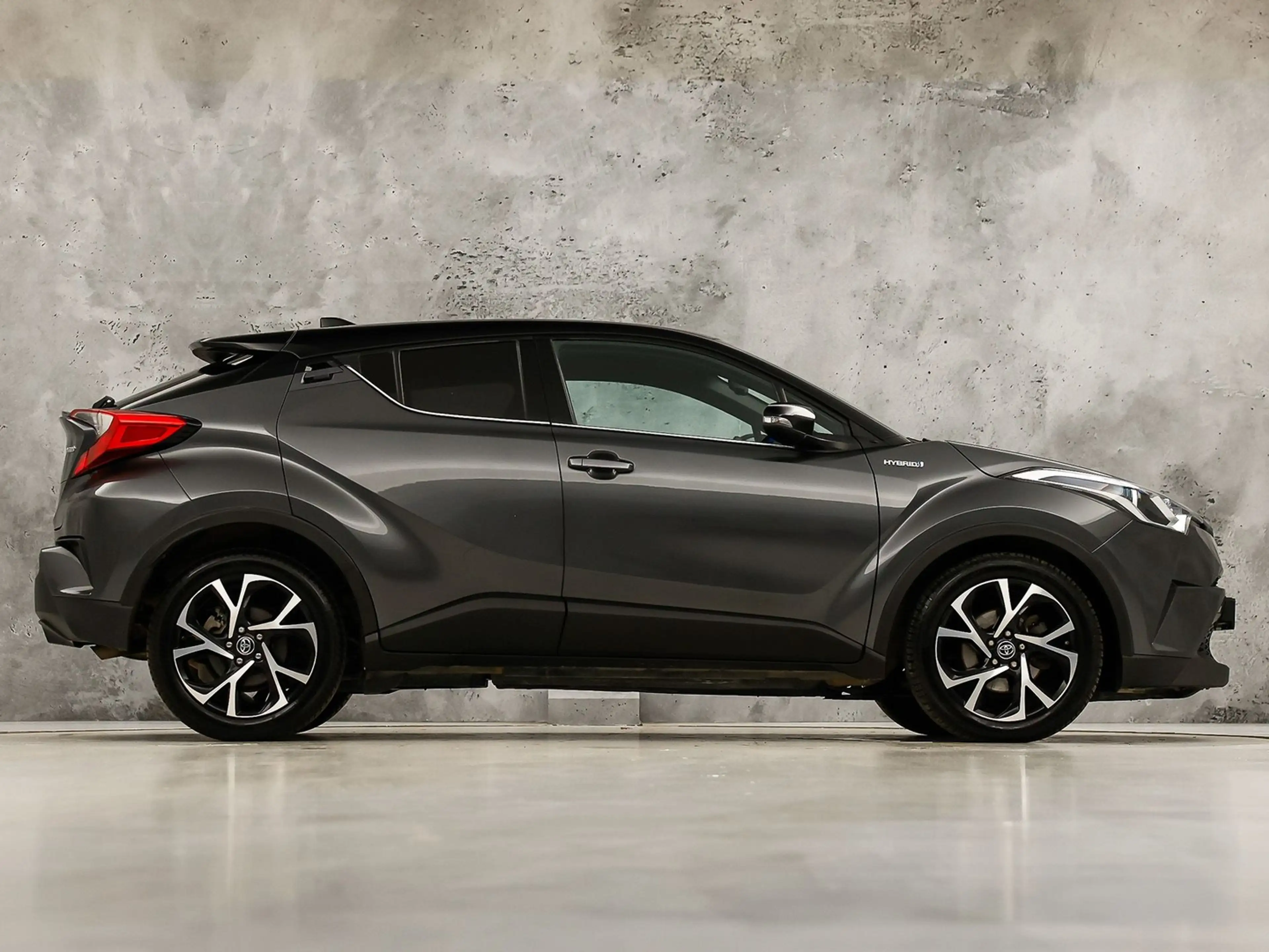 Toyota C-HR 1.8 Hybrid Bi-Tone Dynamic Automaat (NAVIGATIE, CA — photo 4