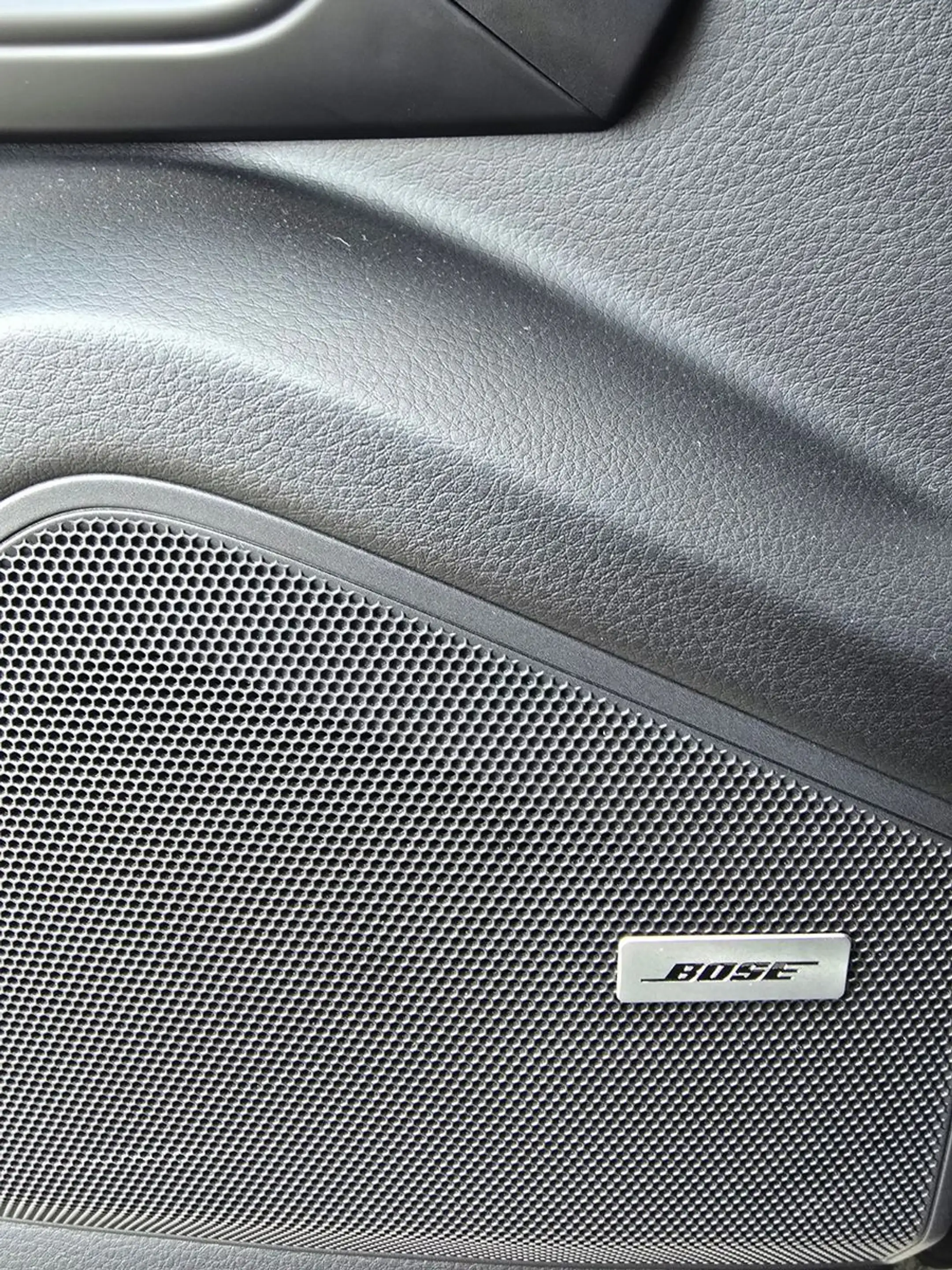 Porsche Cayenne Coupe S Platinum BOSE Pano Titan — photo 15