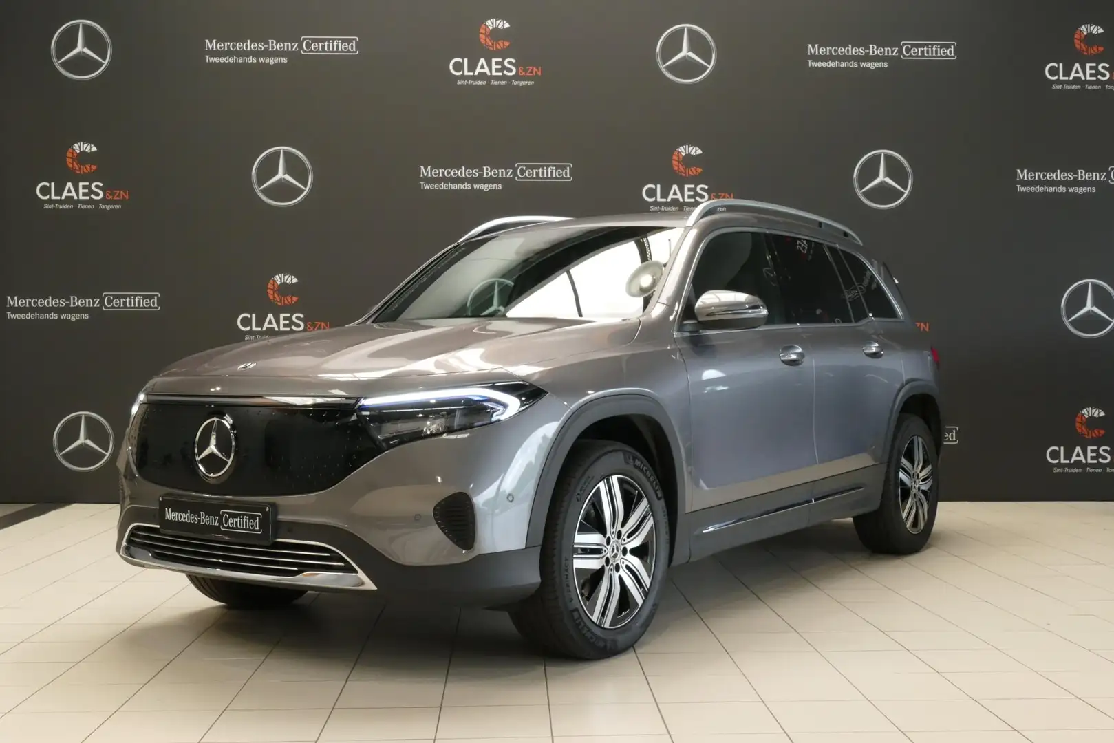 Mercedes-Benz EQB 250 250+ Business Line 7p. DOS 7497 Gris - 1