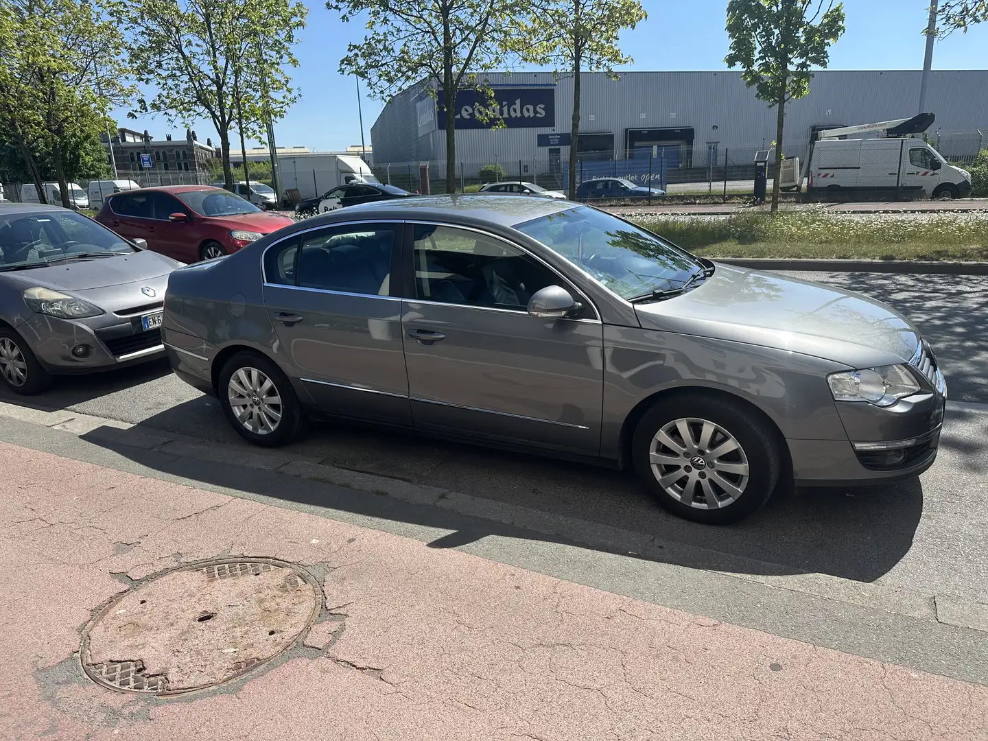 Volkswagen Passat Automatik Trend - 1