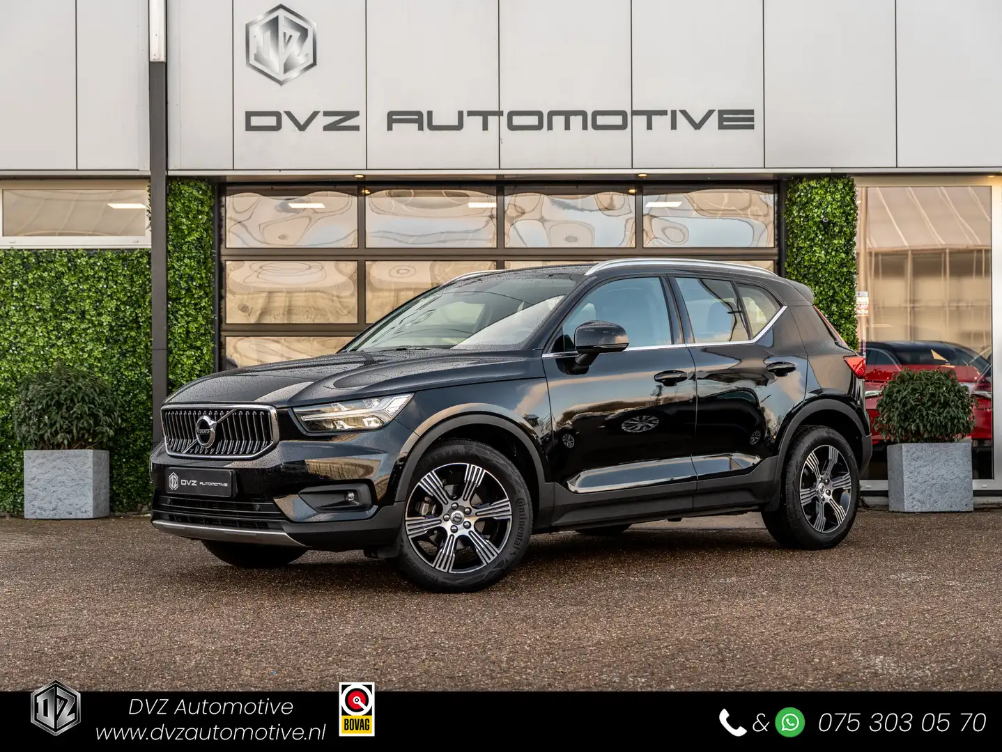 Volvo XC40 1.5 T3 Inscription | Carplay | Camera | BTW | Schwarz - 1