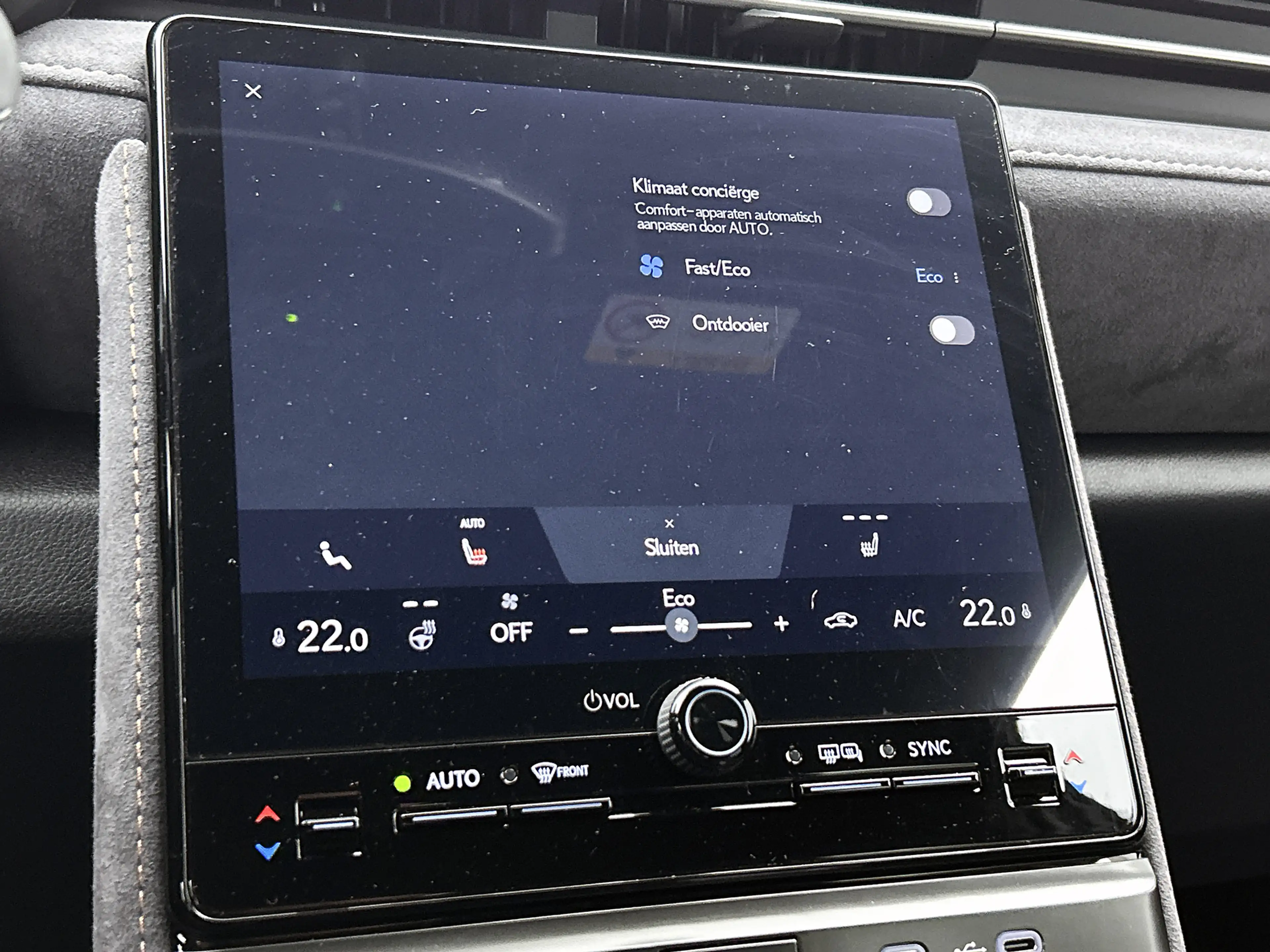 Lexus LBX Cool 2WD | Elektrische stoel met geheugen | Bi-Ton — photo 10
