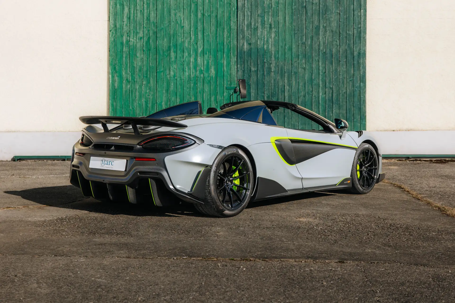 맥라렌 600LT Spider 2020 화이트 사진 2