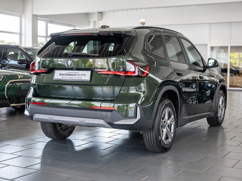 BMW X1 xDrive 20d AHK HUD 360° LED ACC NAVI SHZ — photo 5