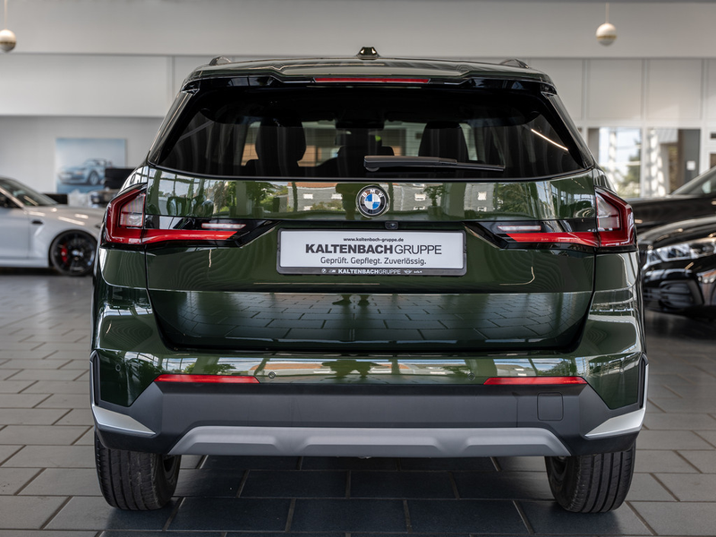 BMW X1 xDrive 20d AHK HUD 360° LED ACC NAVI SHZ — photo 6