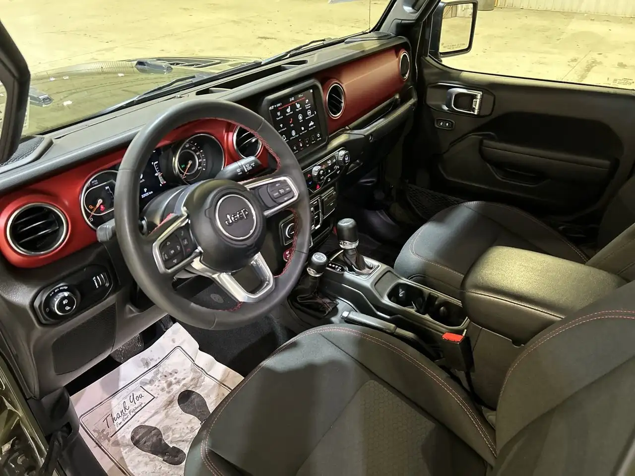 Jeep Gladiator снимка Jeep Gladiator