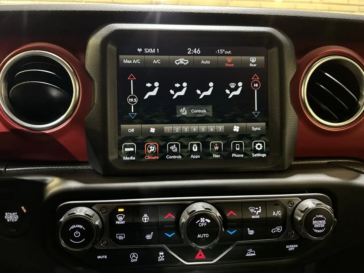 Jeep Gladiator снимка Jeep Gladiator