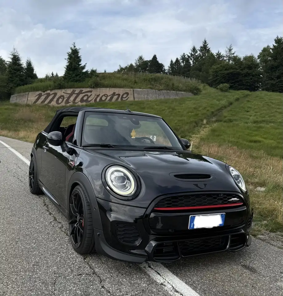 MINI John Cooper Works Cabrio
