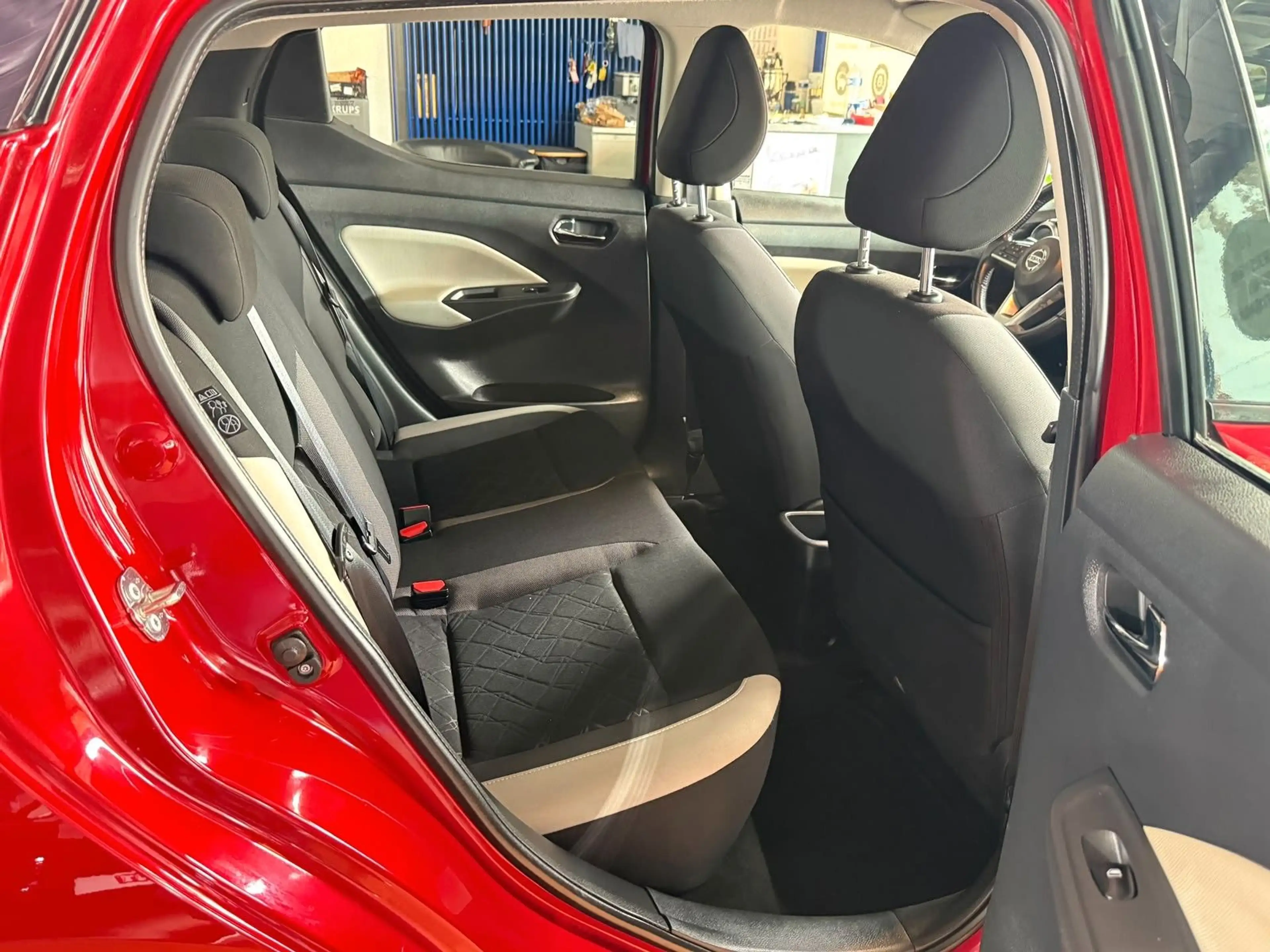 Nissan Micra N-Connecta Navi / R-Kamera / Standheizung — photo 9