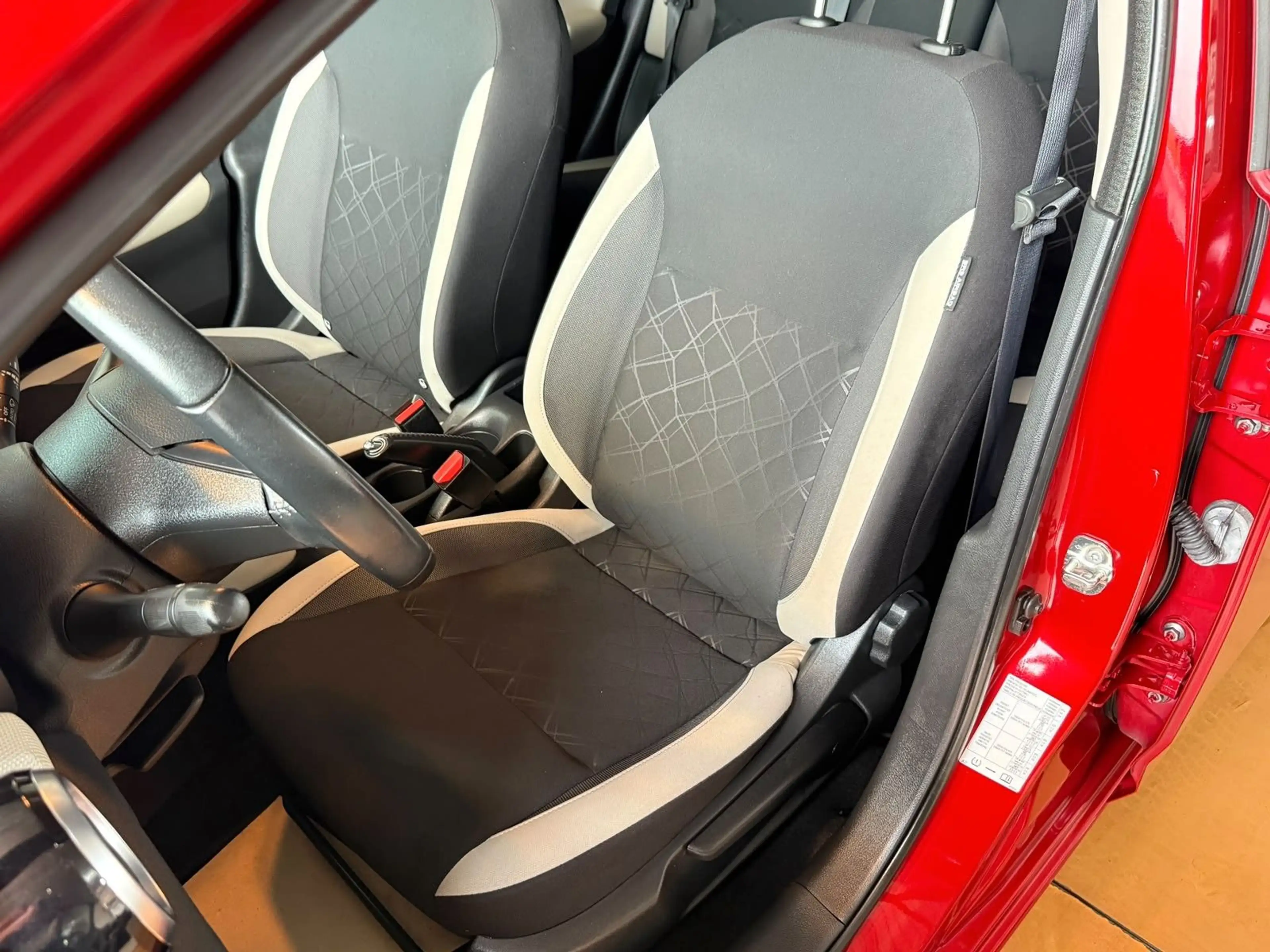 Nissan Micra N-Connecta Navi / R-Kamera / Standheizung — photo 5