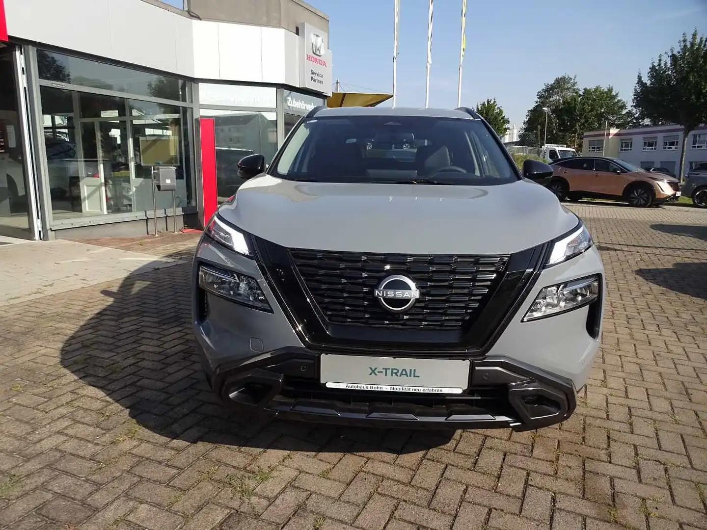 Nissan X-Trail e-Power 1.5 VC-T N-TREK Grau - 2