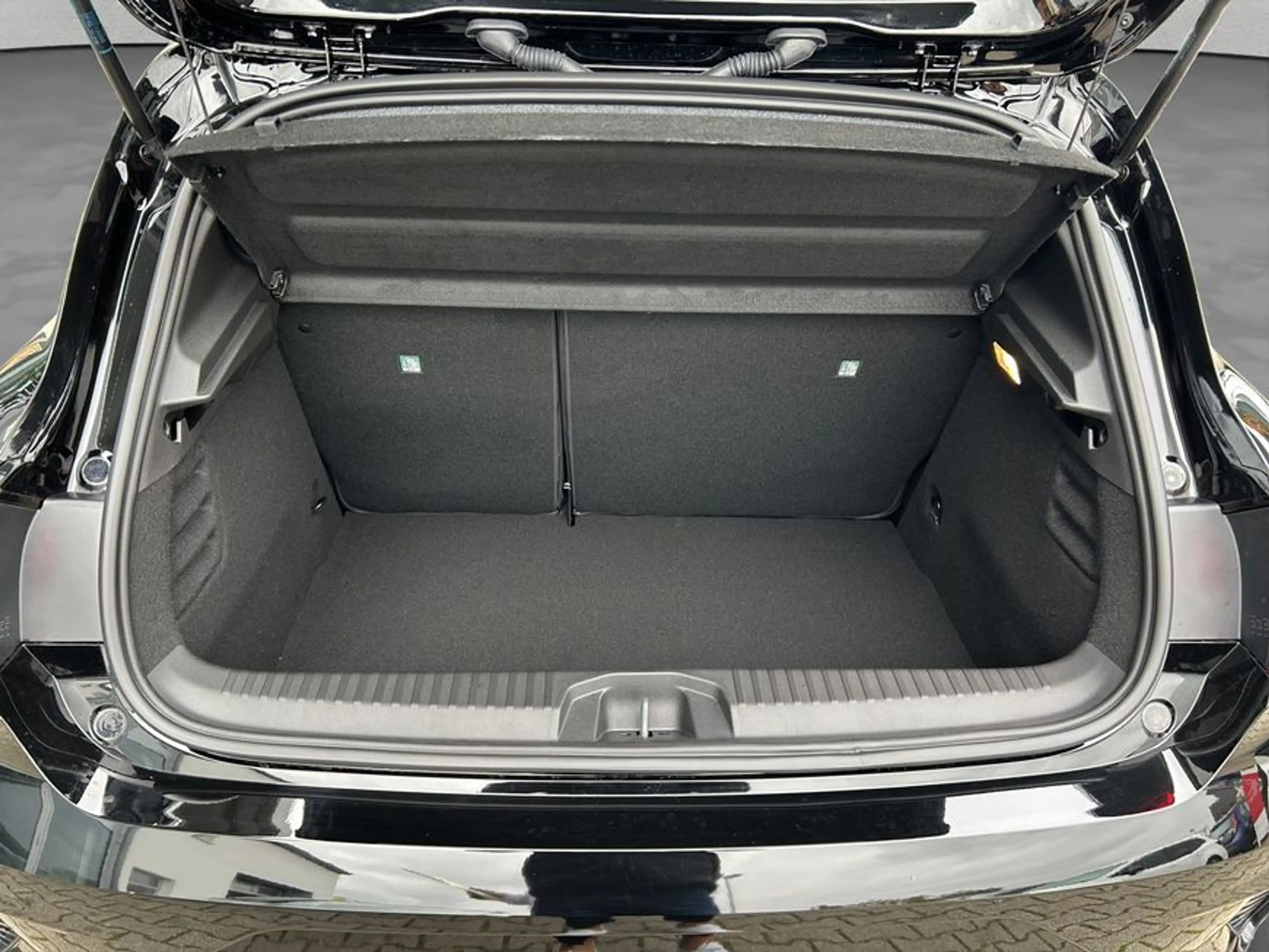 Mitsubishi Colt 1.6 Hybrid Edition — photo 4
