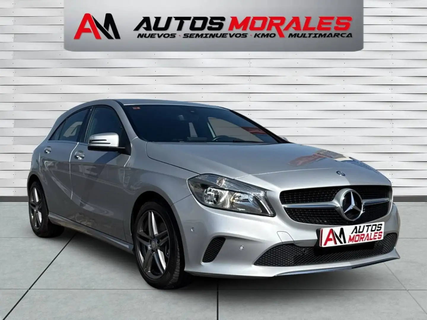 Mercedes-Benz A 200 200d Argent - 1