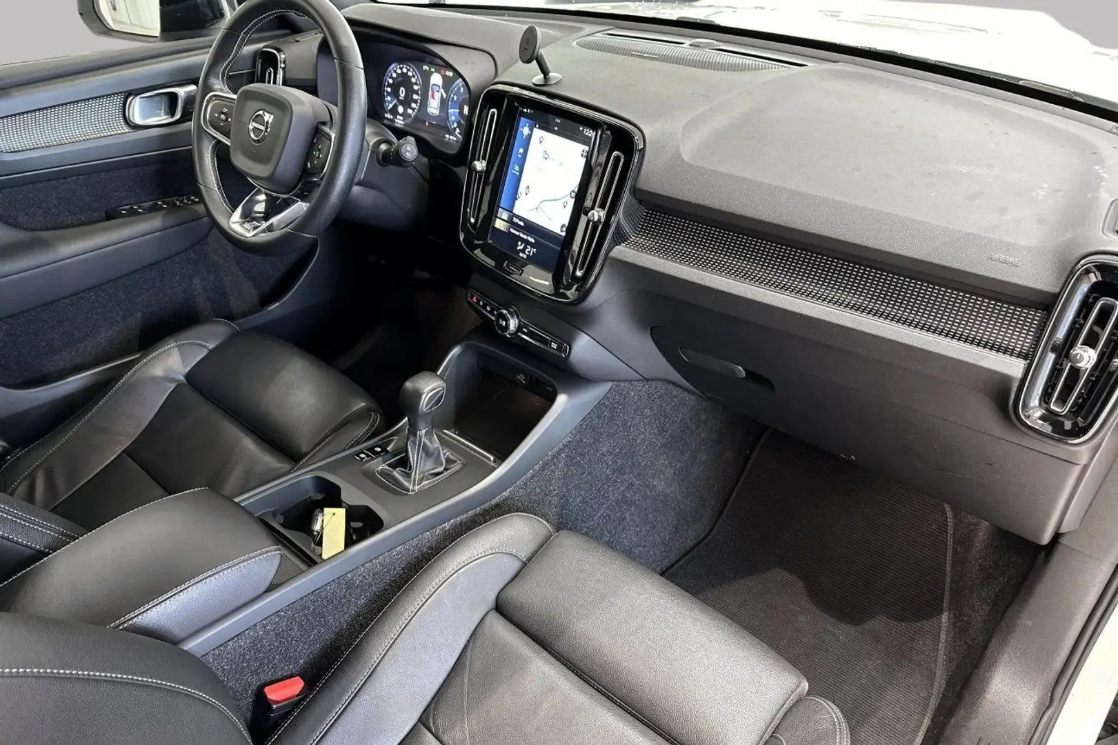 Volvo XC40 R Design- Leder - Camera - GPS Wit - 2