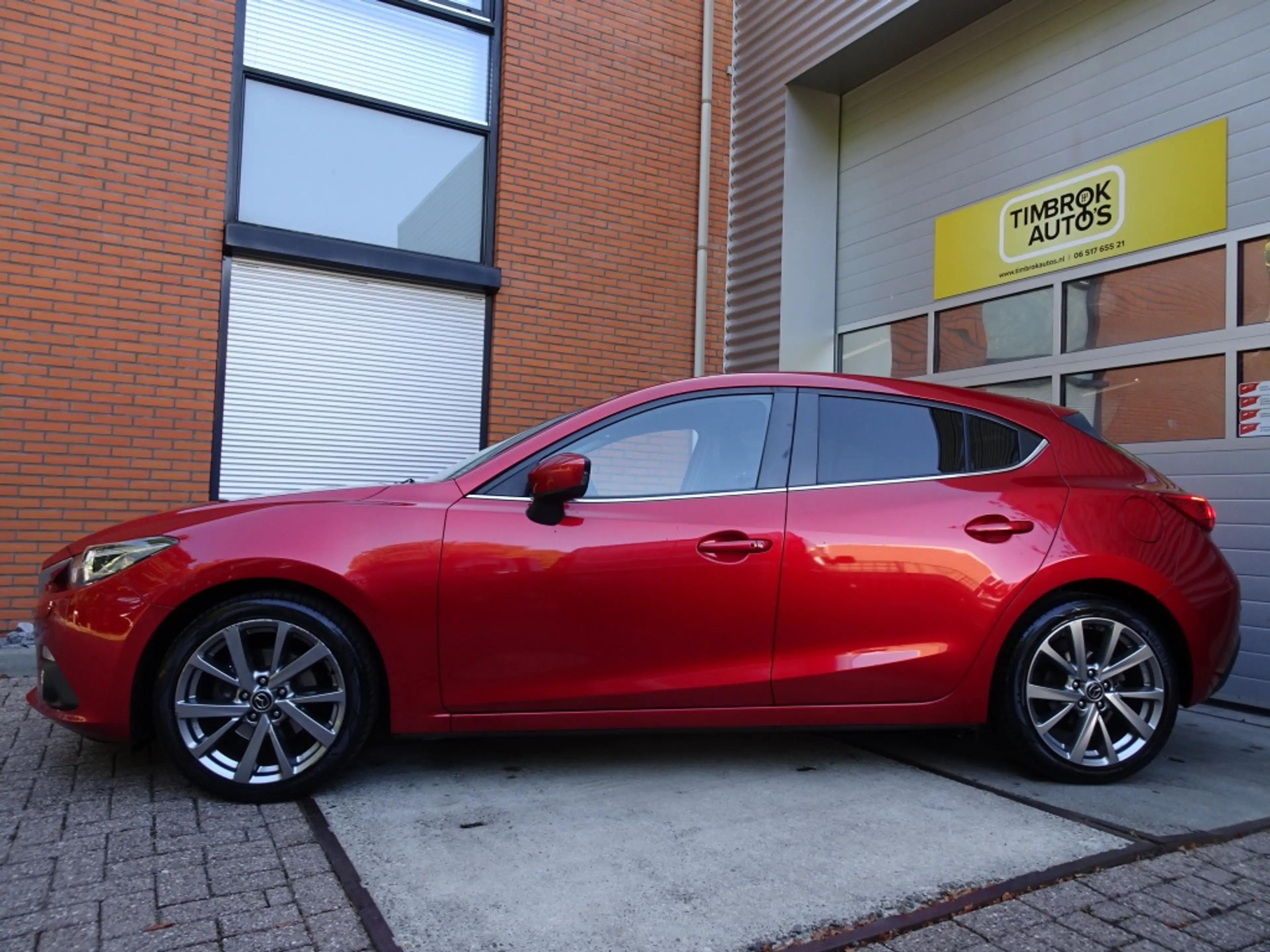 Mazda 3 2.0 GT-M *Leer / Xenon / HUD / Bose / Trekhaak* — photo 2
