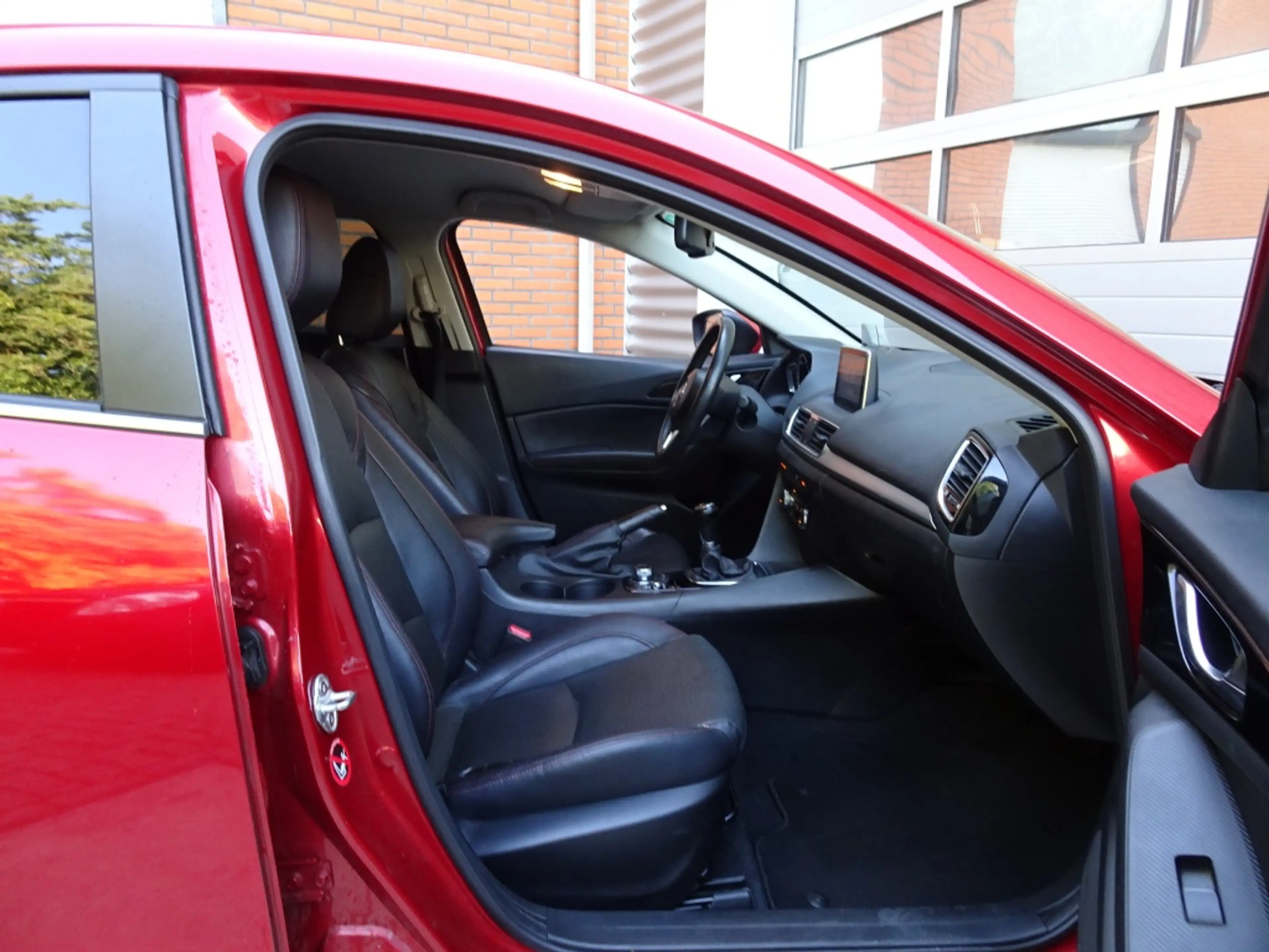 Mazda 3 2.0 GT-M *Leer / Xenon / HUD / Bose / Trekhaak* — photo 8