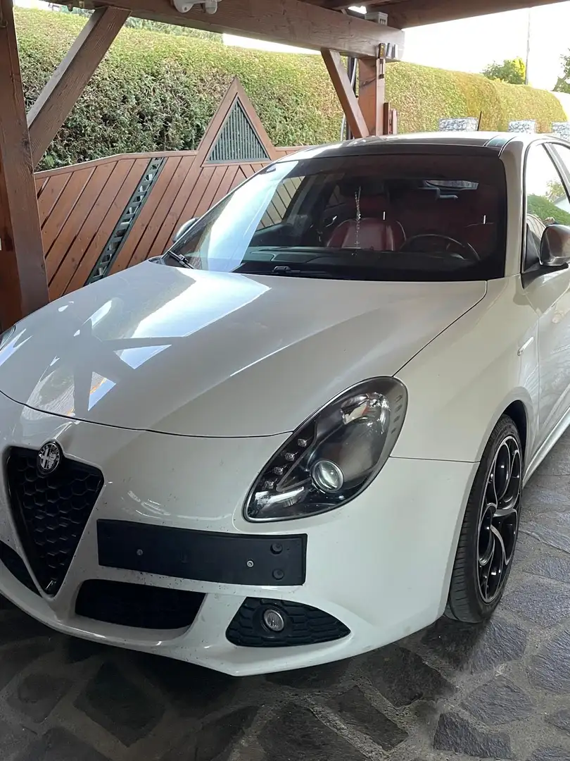 Alfa Romeo Giulietta 1,4 TB Distinctive Weiß - 2