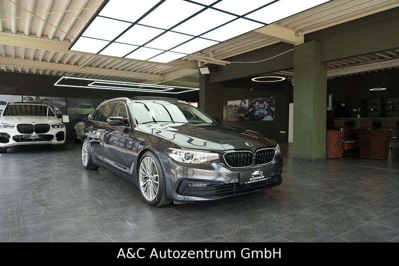 BMW 540 i Touring xDrive Sport Line — photo 9