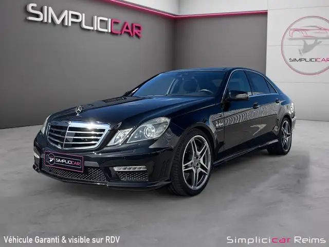 Mercedes-Benz E-Class view 4