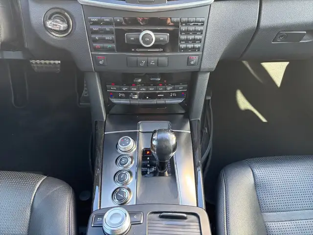 Mercedes-Benz E-Class view 12