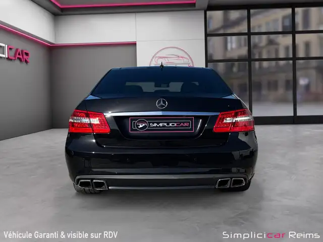 Mercedes-Benz E-Class view 7