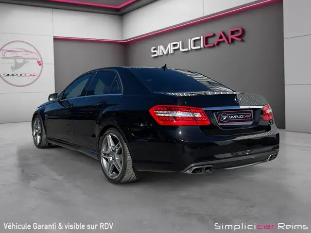 Mercedes-Benz E-Class view 6