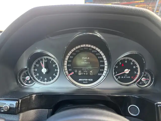 Mercedes-Benz E-Class view 14