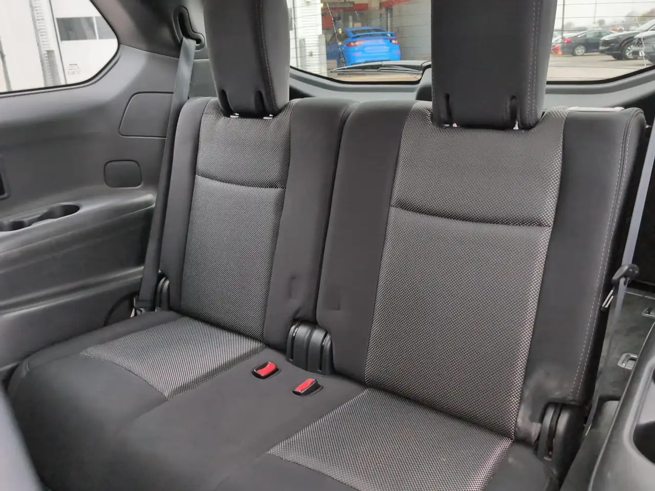 Nissan Pathfinder снимка Nissan Pathfinder