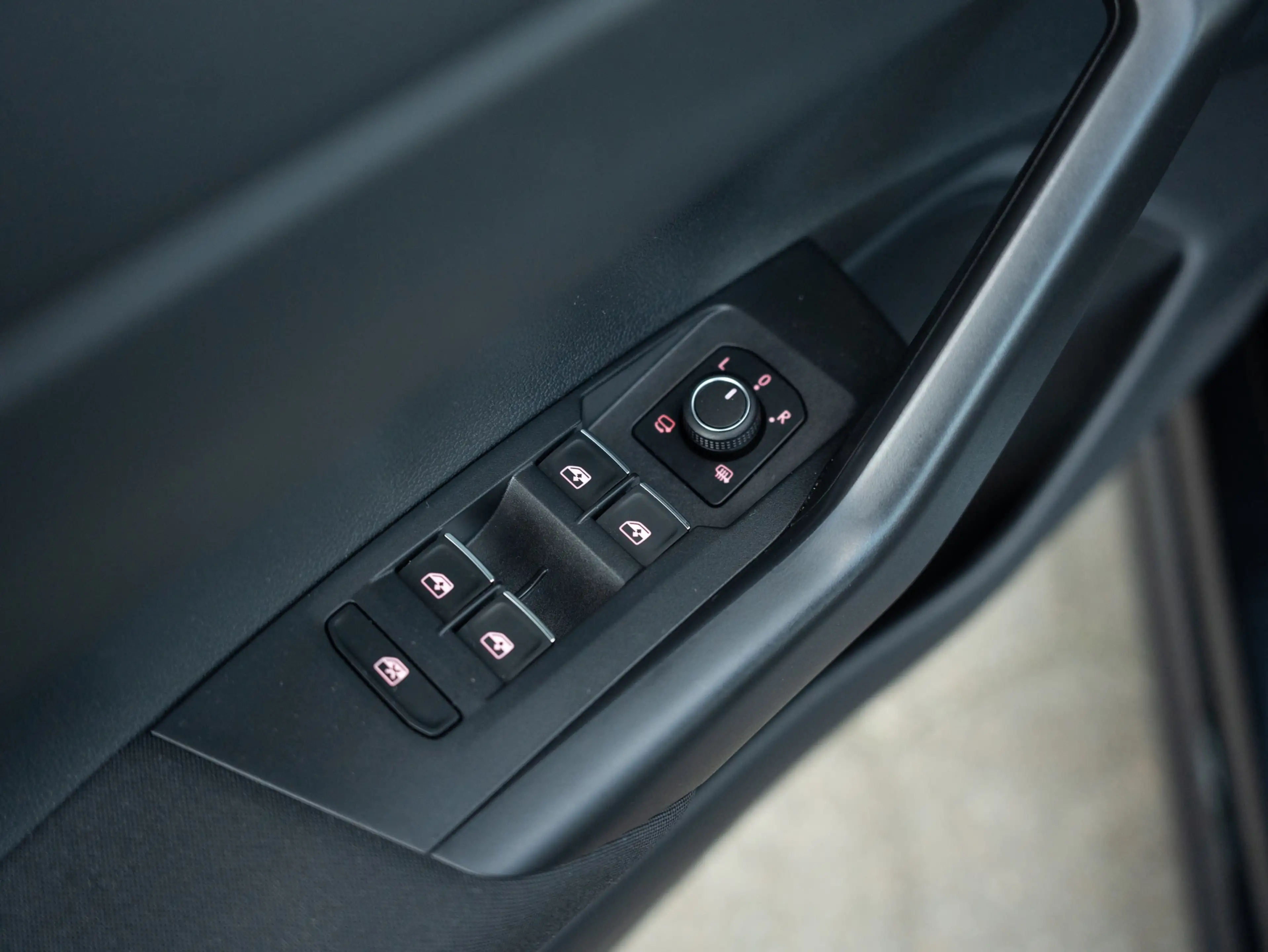 Volkswagen Polo GTI 2.0 TSI Virtual Camera Navi Beats Cruise — photo 26