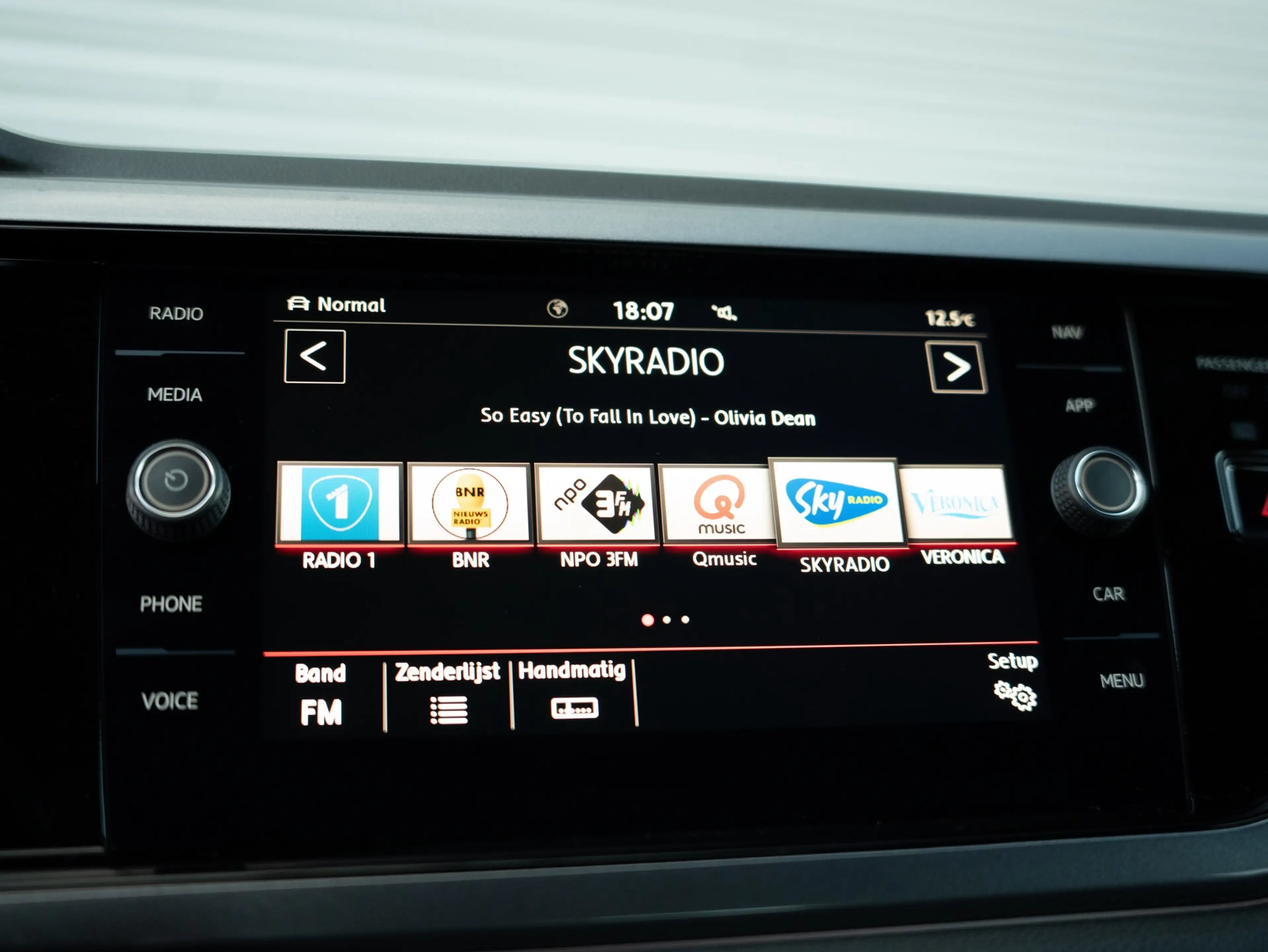 Volkswagen Polo GTI 2.0 TSI Virtual Camera Navi Beats Cruise — photo 33