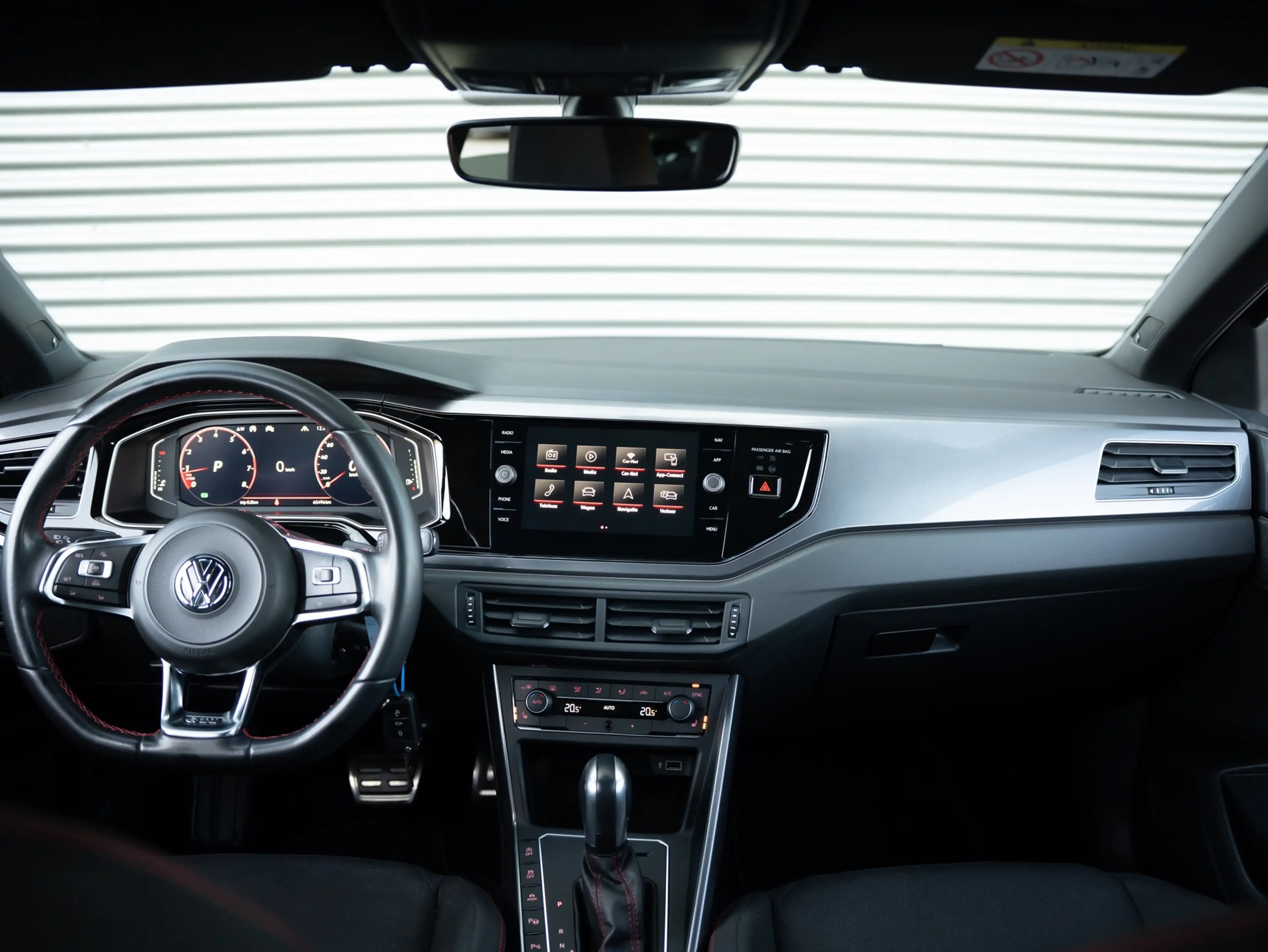 Volkswagen Polo GTI 2.0 TSI Virtual Camera Navi Beats Cruise — photo 19