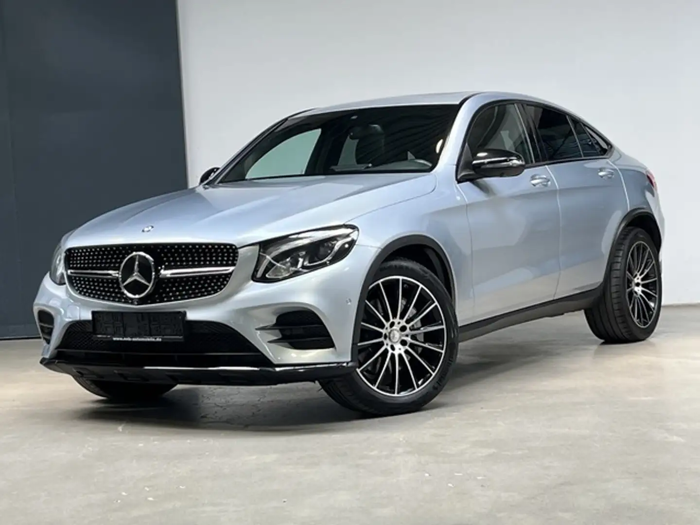 Mercedes-Benz GLC 250 Coupe AMG Panorama Kamera Stříbrná - 1