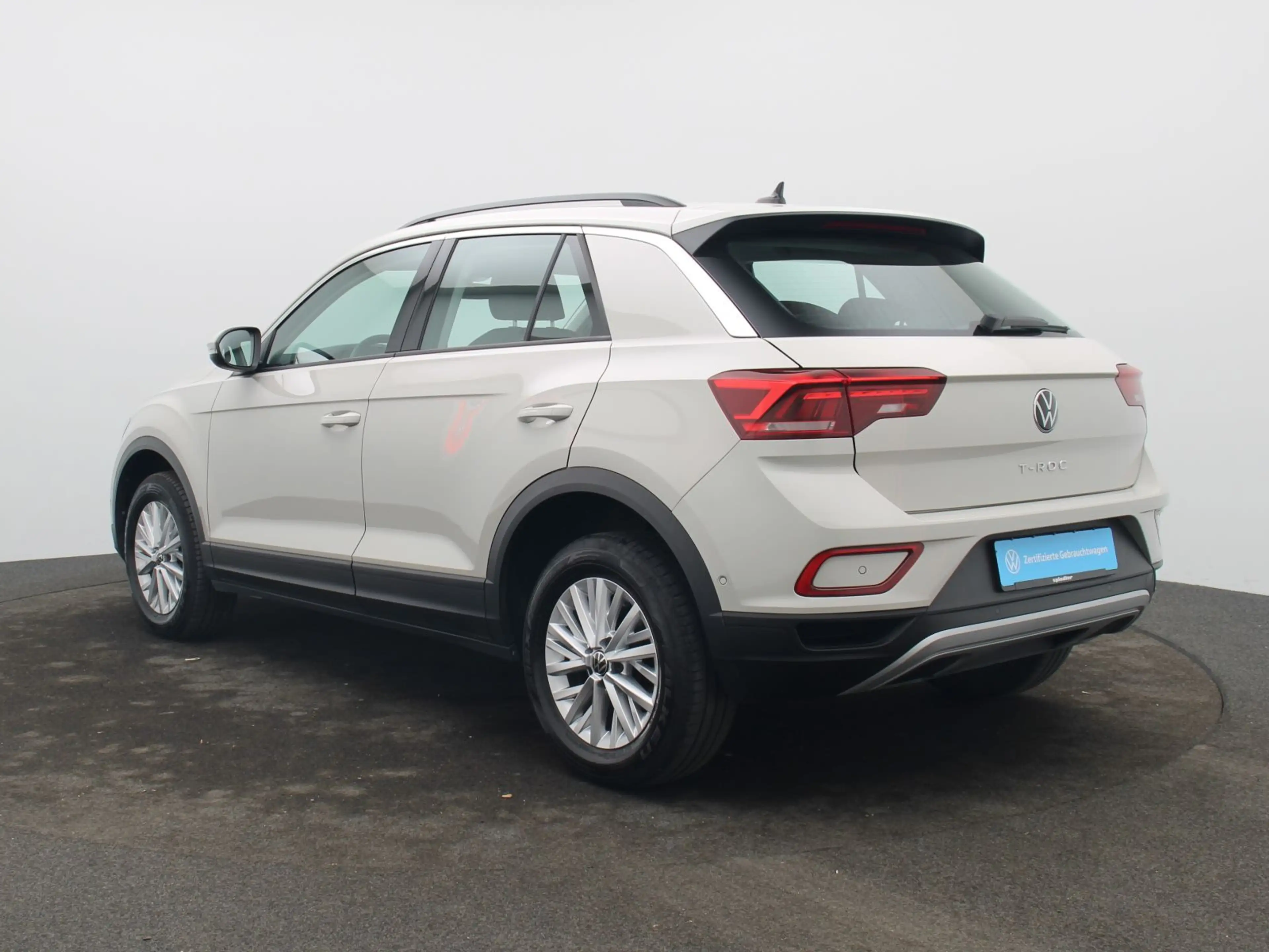 Volkswagen T-Roc Life 1.5 TSI DSG / Navi, CarPlay, LED, ACC — photo 6