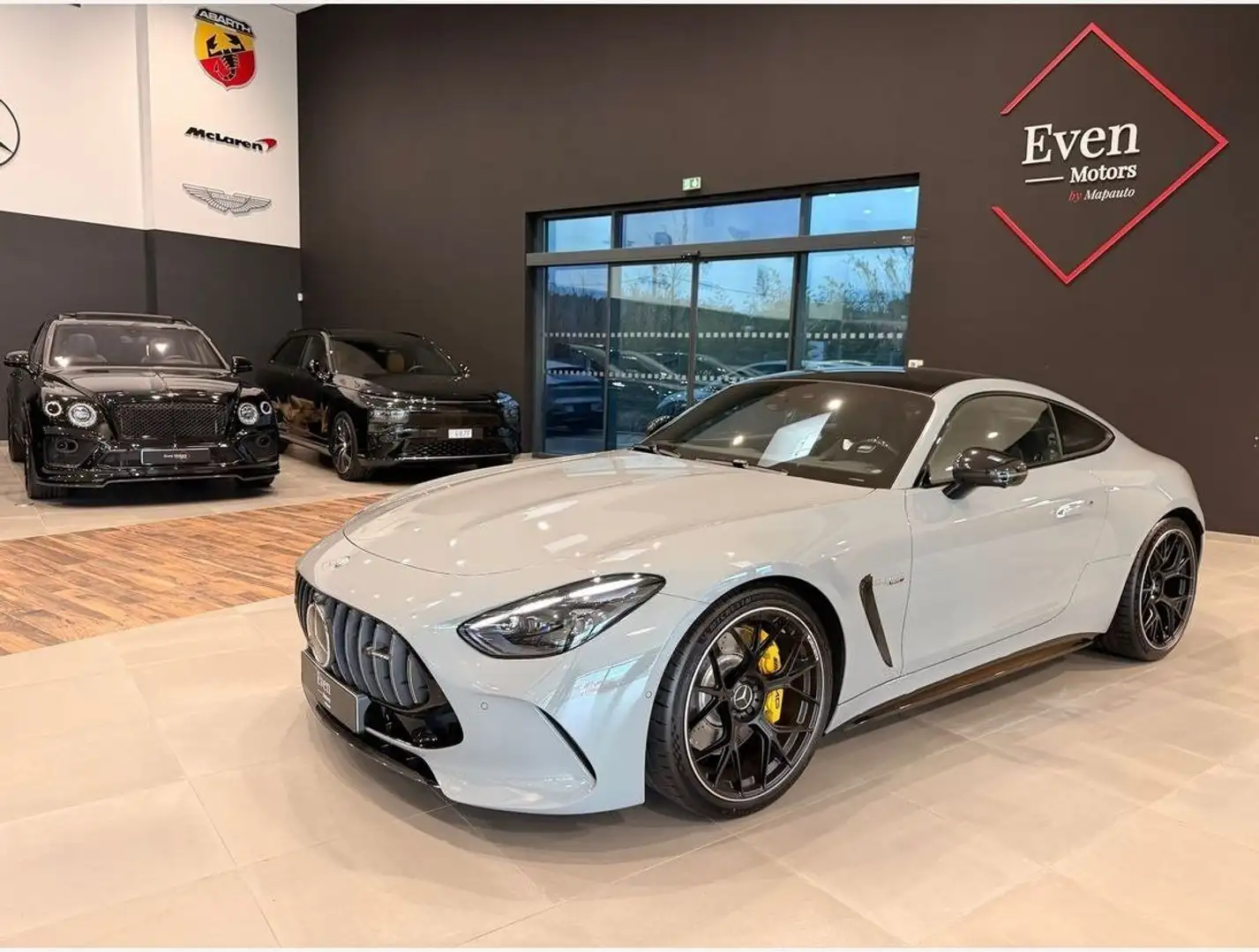 Mercedes-Benz AMG GT II 63 4MATIC%2B MCT 9G SPEEDSHIFT Grau - 1