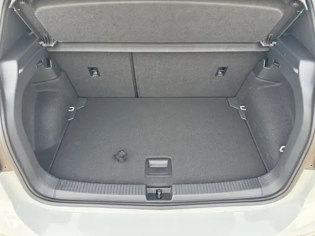 Volkswagen T-Cross view 14