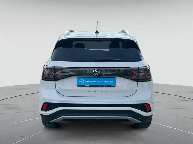 Volkswagen T-Cross view 7