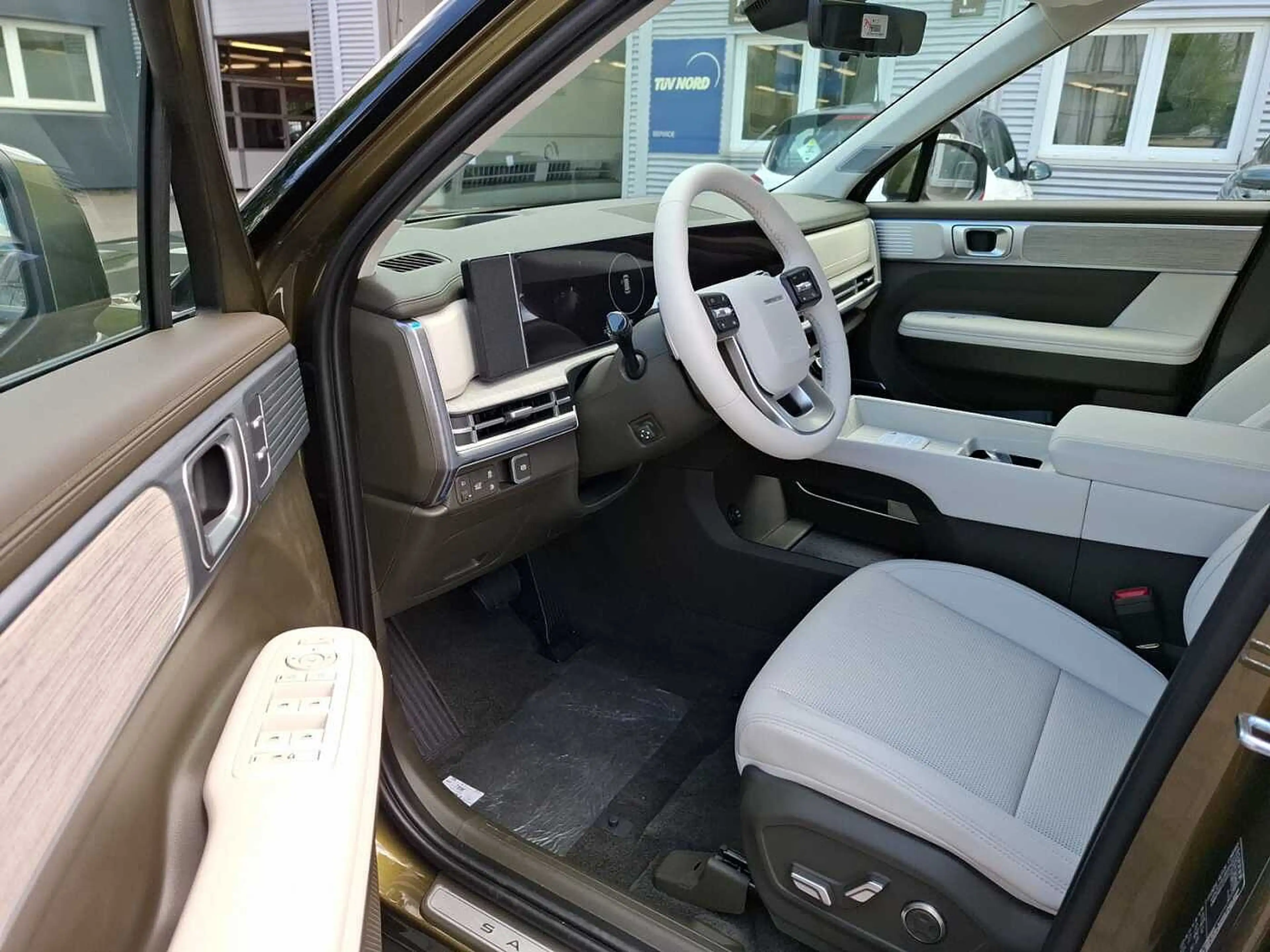 Hyundai SANTA FE 1.6 Plug-In 4WD Signature '0,5%' — photo 7