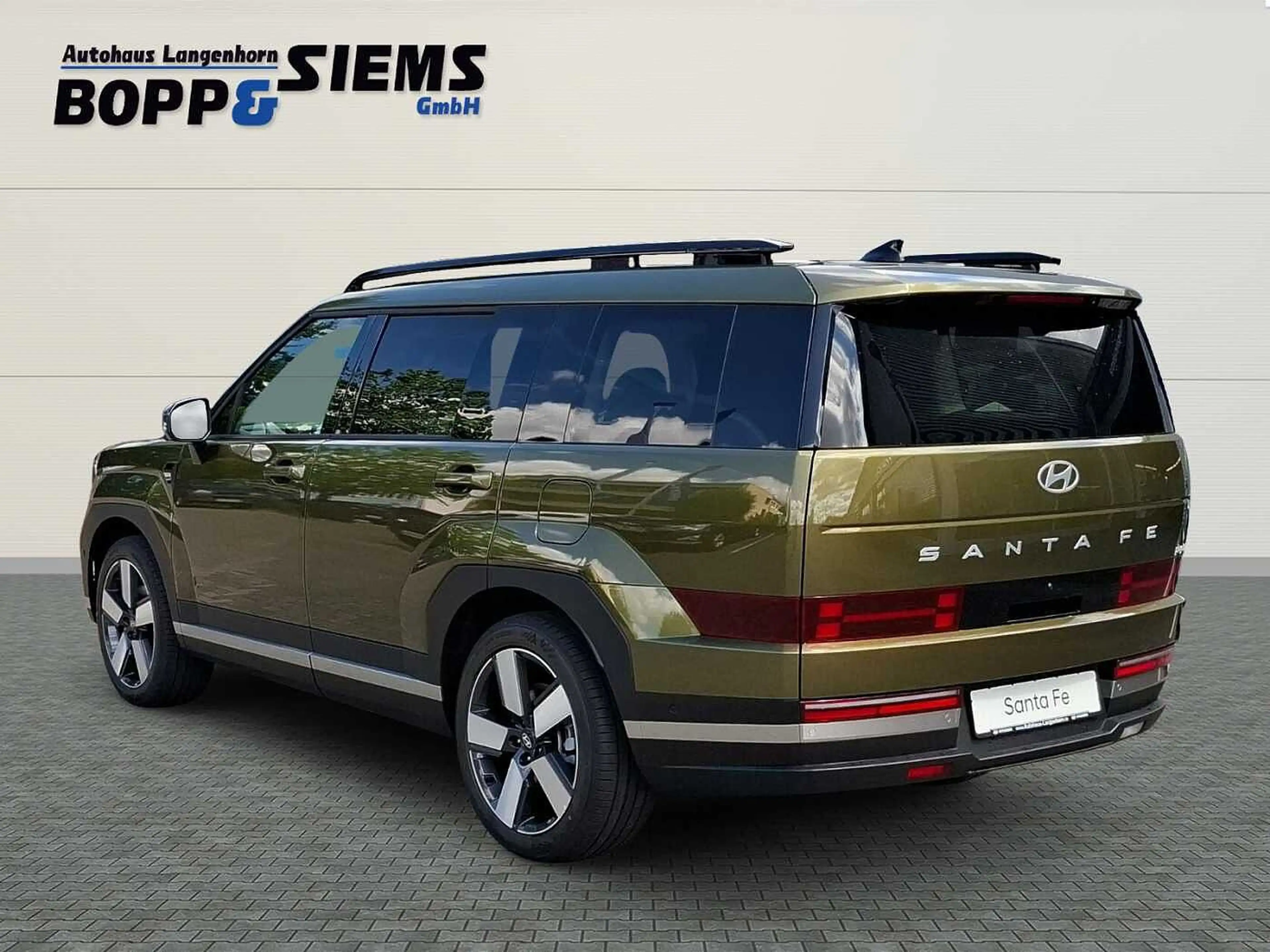 Hyundai SANTA FE 1.6 Plug-In 4WD Signature '0,5%' — photo 3
