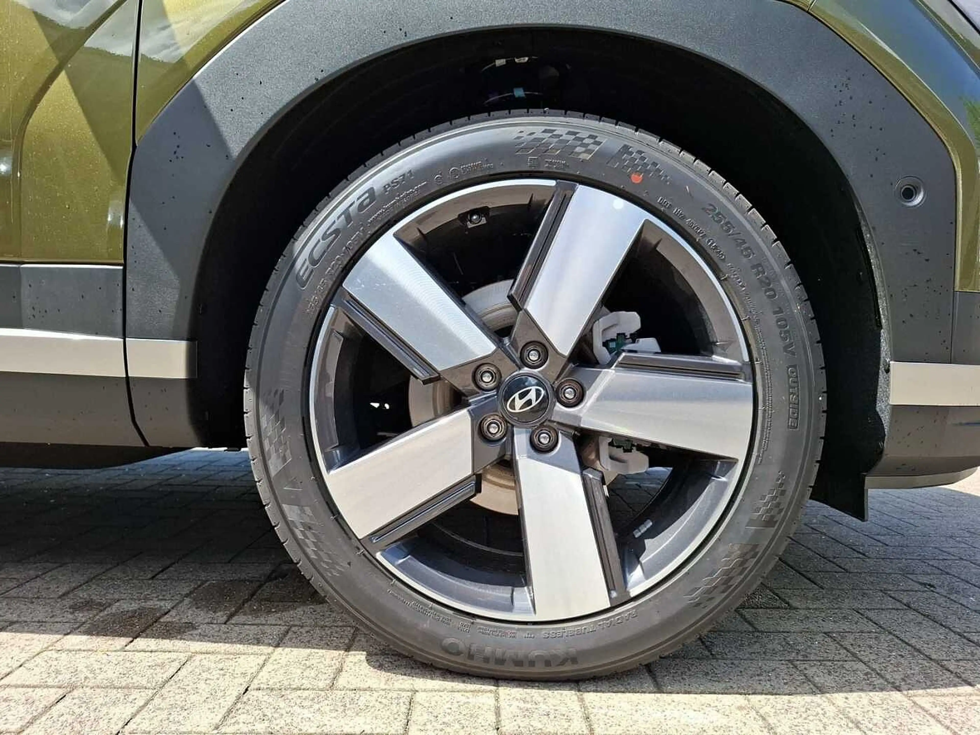 Hyundai SANTA FE 1.6 Plug-In 4WD Signature '0,5%' — photo 6