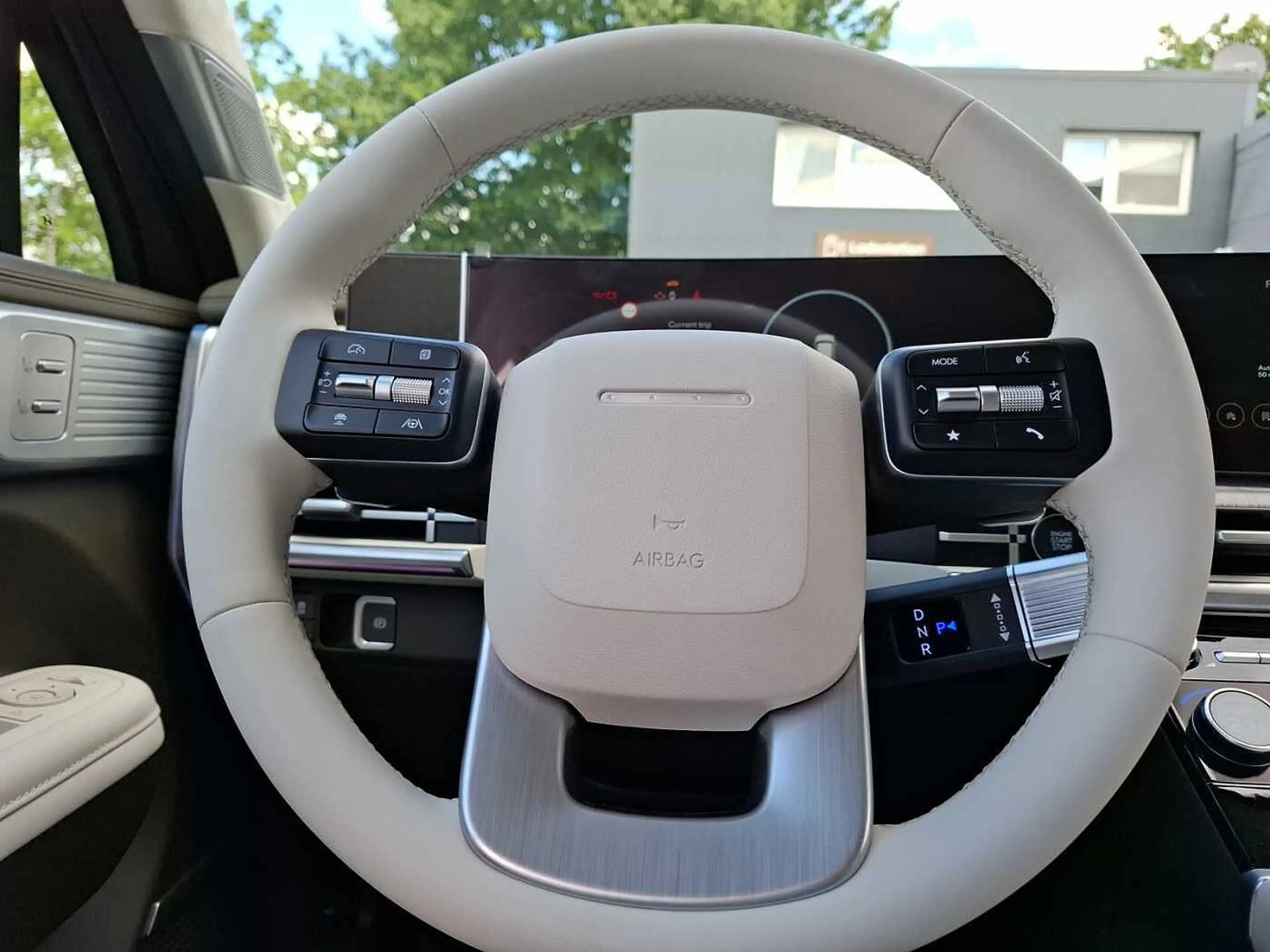 Hyundai SANTA FE 1.6 Plug-In 4WD Signature '0,5%' — photo 10