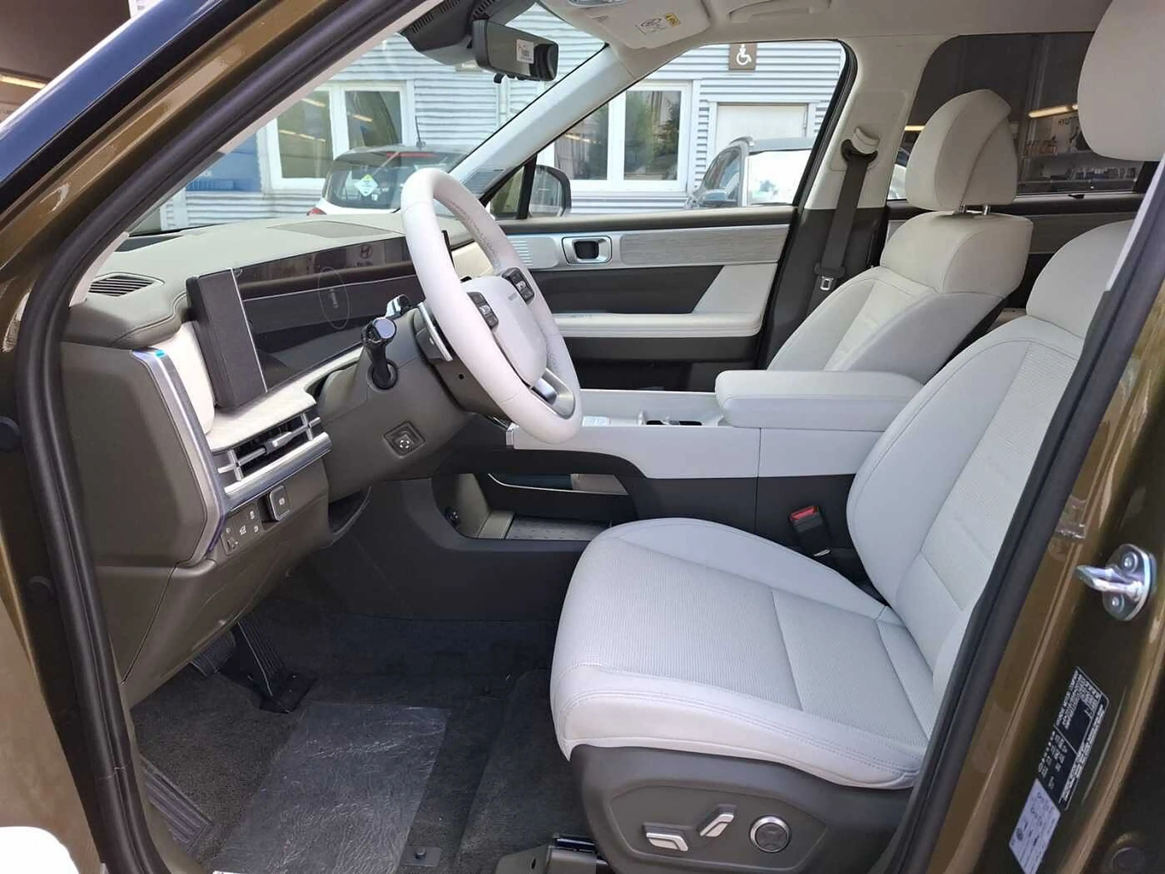 Hyundai SANTA FE 1.6 Plug-In 4WD Signature '0,5%' — photo 11