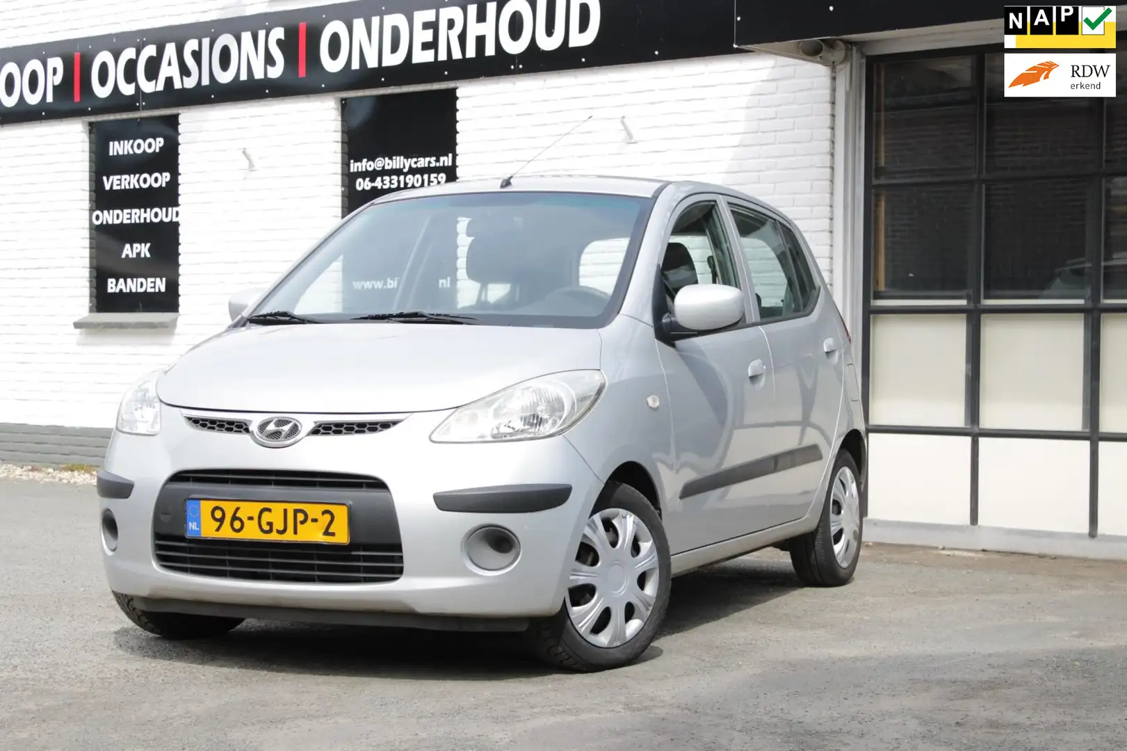 Hyundai i10 1.1 Dynamic Cool | Airco | Elec Ramen Gris - 1